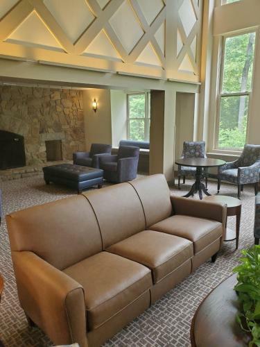 Hotel Golden Eagle Lodge Resort
