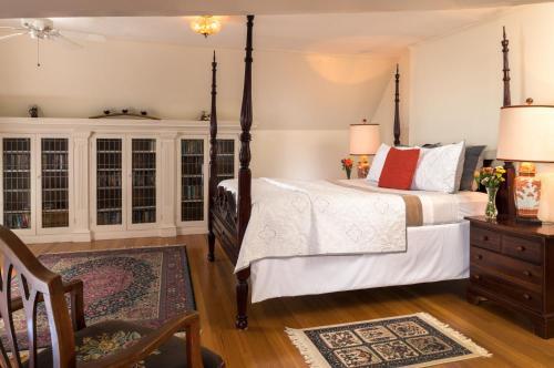 Bed & Breakfast Idlwilde Inn