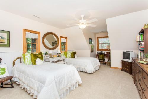 113 Mountain Cove Road House