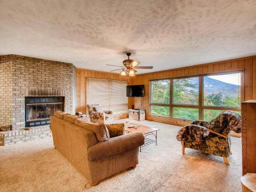 Misty Cove - Sevierville Cabin