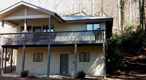 Cottage In The Smoky Mountains