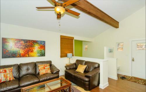 Roxy Cottage