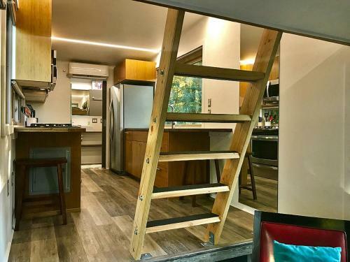 Mount Hood Village Scandi Tiny House 7