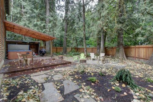 Marshall's Cabin In Rhododendron