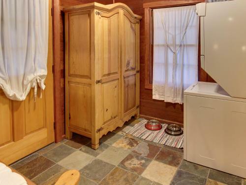 The Sharp Cabin