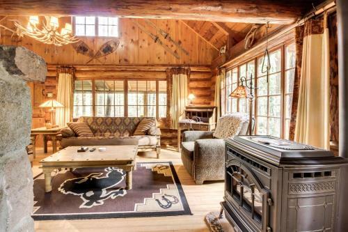 Zoe's Log Cabin