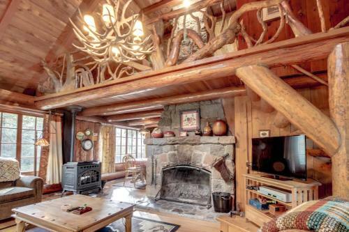 Zoe's Log Cabin