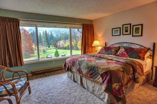 Clear Hills 646 Two-bedroom Apartment
