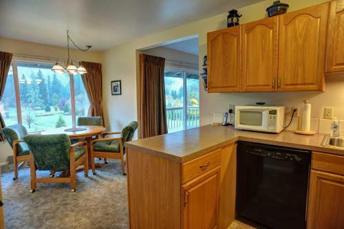 Clear Hills 646 Two-bedroom Apartment