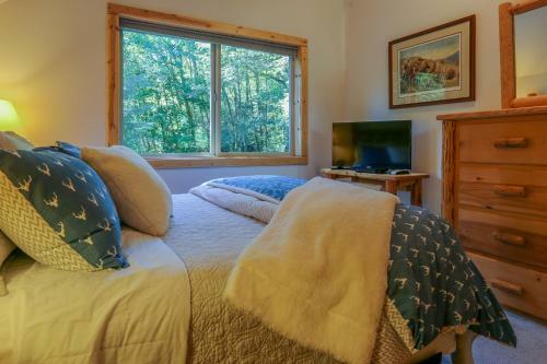 Wy' East Log Lodge