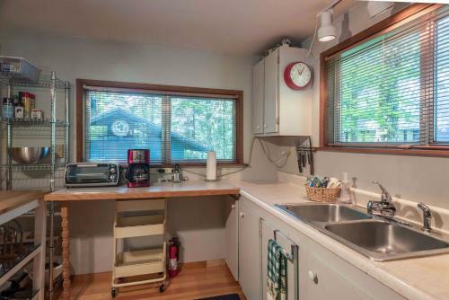 Salmon River Getaway-2 Bedroom
