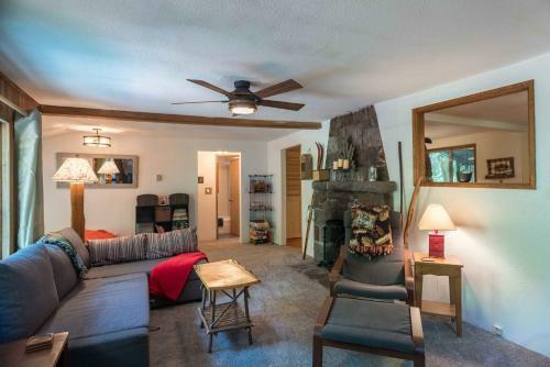 Salmon River Getaway-2 Bedroom