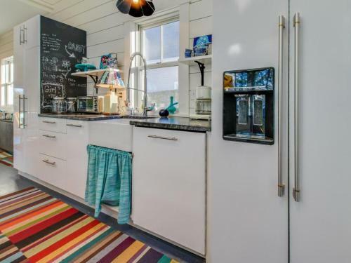 Chic Antique In Wellfleet Village