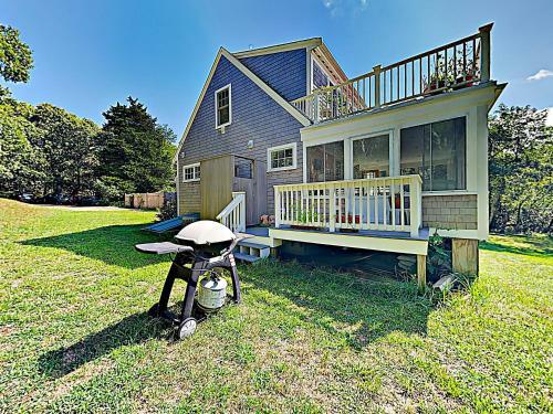 90 Lieutenant Island Rd Home