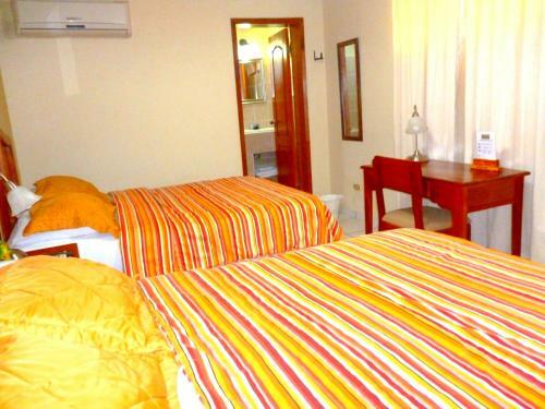 Hotel Hostal Green Frog