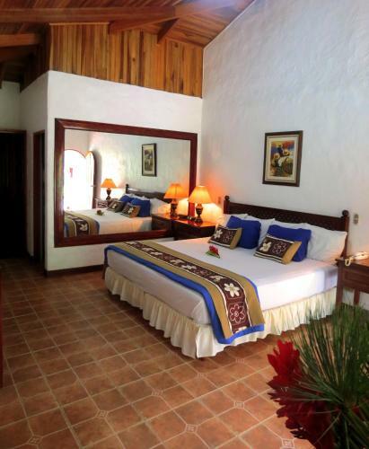Hotel Rio Perlas