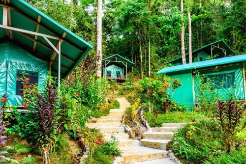Luna Lodge