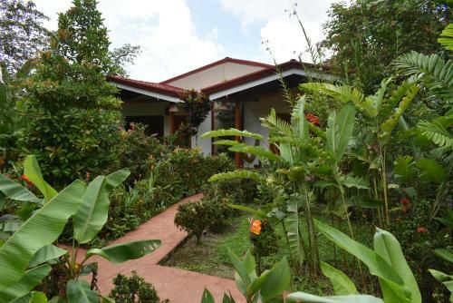 Hotel Roca Negra Del Arenal