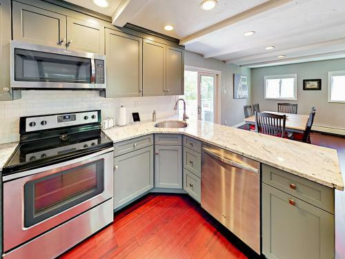 23 Shore Road Extension Home