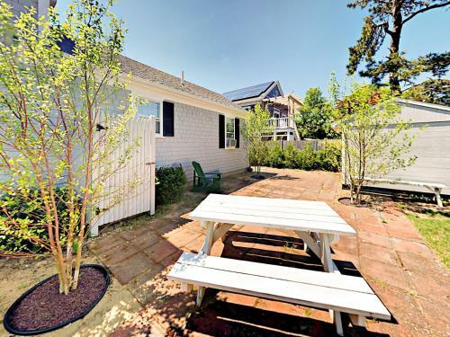 23 Shore Road Extension Home