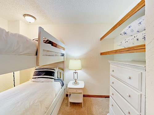 Apartamento 3073 Bellflower Drive Condo Unit 2