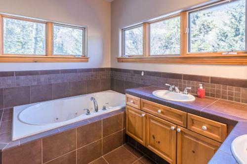 Roomy Vail House In Inter Mountain