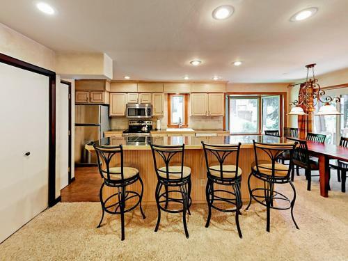 Apartamento 4562 Streamside Circle E Duplex Unit A Duplex