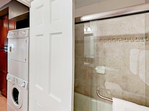 Apartamento 4192 Spruce Way Condo Unit 211