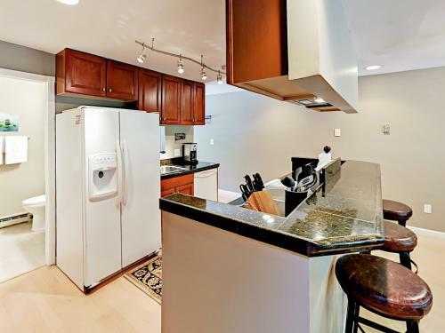 Apartamento 4192 Spruce Way Condo Unit 211