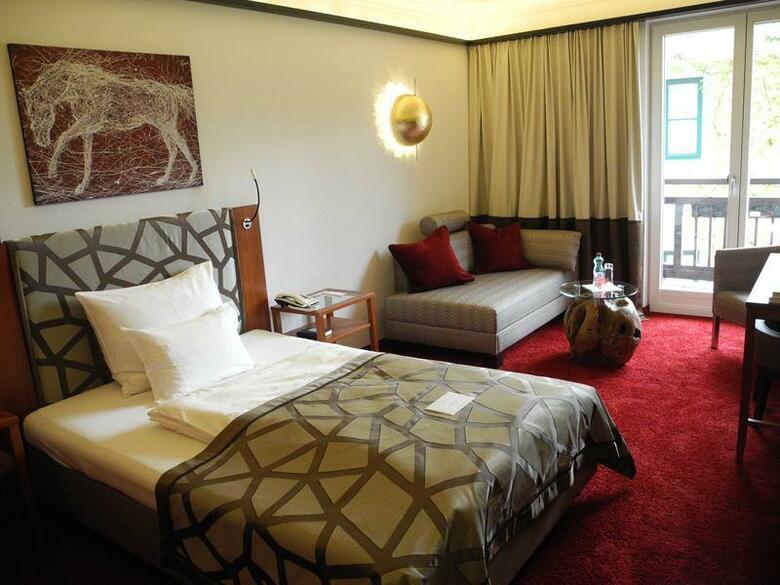 Hotel Romantik Im Weissen Roessl(.)
