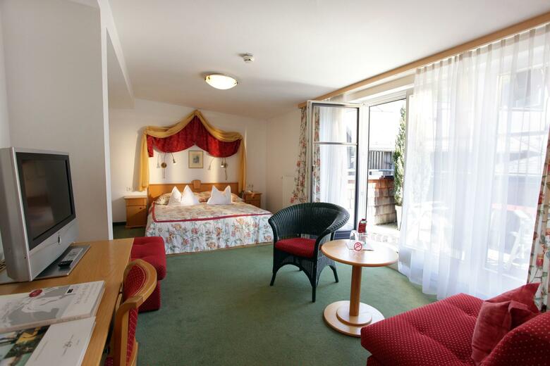 Hotel Romantik Im Weissen Roessl(.)