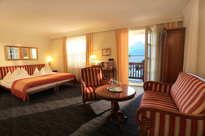 Hotel Romantik Im Weissen Roessl(.)