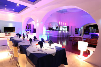 Shana Hotel & Residence