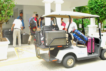 Shana Hotel & Residence