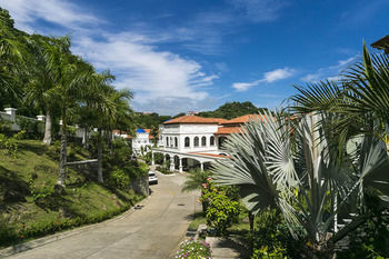 Shana Hotel & Residence