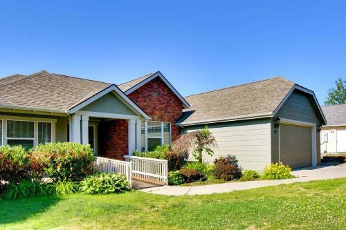 Scenic View Retreat