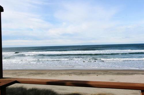 Wakonda Oceanfront Escape