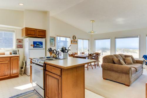 Oleg Potts Beach House