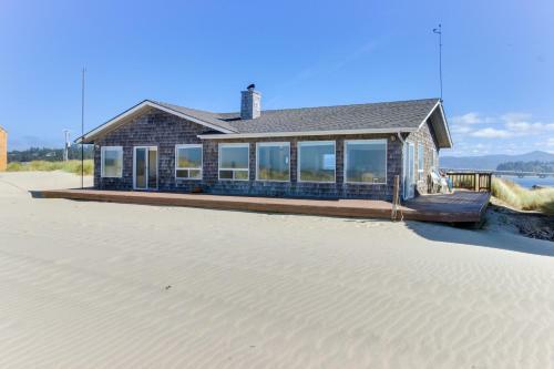 Oleg Potts Beach House