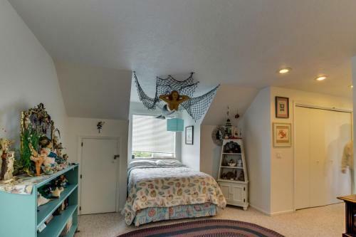 Mermaid's Lair