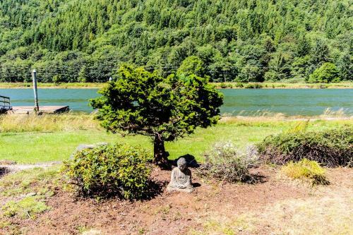 Alsea River Getaway