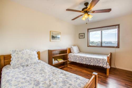 Bay Bridge Beach House