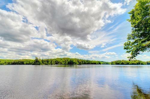 Damariscotta Lakefront Retreat