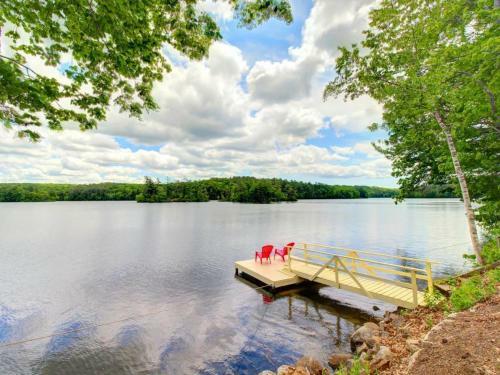 Damariscotta Lakefront Retreat