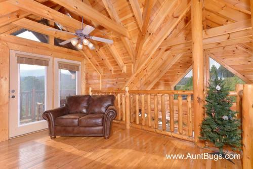 Poolside Retreat #221 - Two Bedroom Cabin