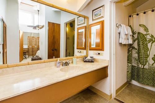 Apartamento Kapaa Shore Resort #324