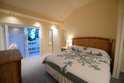Lodge Waimanalo Beach Cottages