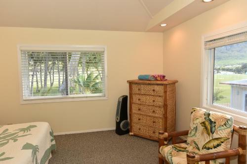 Lodge Waimanalo Beach Cottages