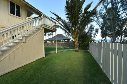 Lodge Waimanalo Beach Cottages