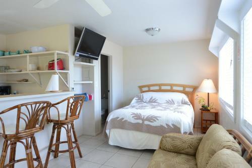 Lodge Waimanalo Beach Cottages